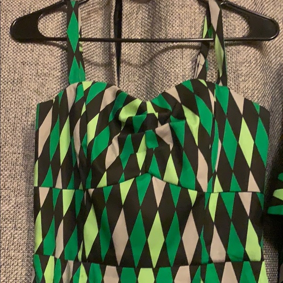 Gloria Green House Harlequin with Removable Peplum - Picture 5 of 10